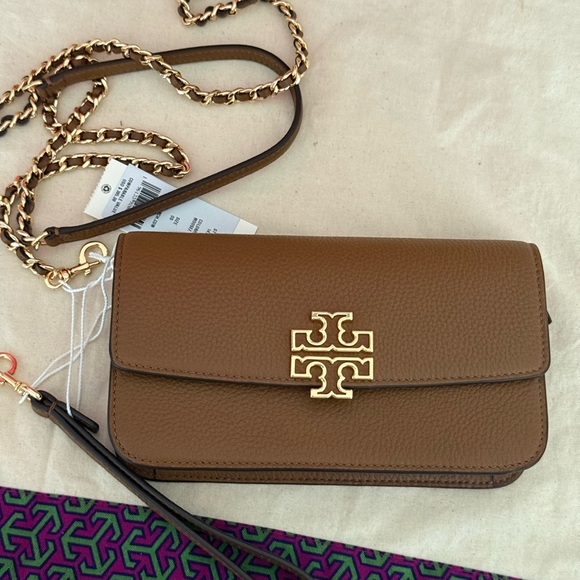 💕Tory Burch Women's Britten Chain Wallet W. Wristlet - Picture 9 of 12